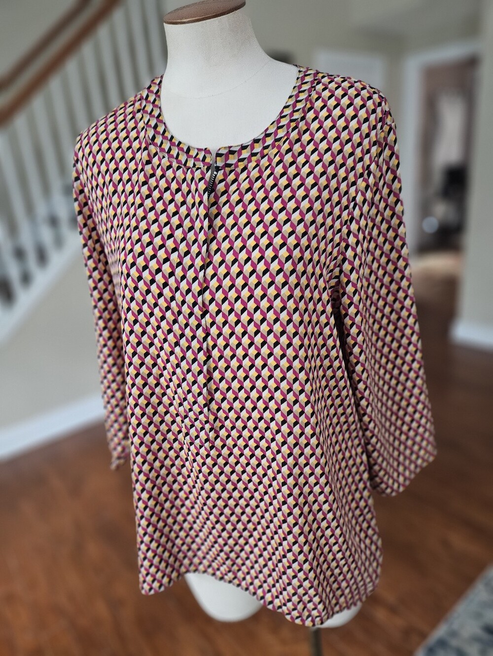 Express Geometric Top Large